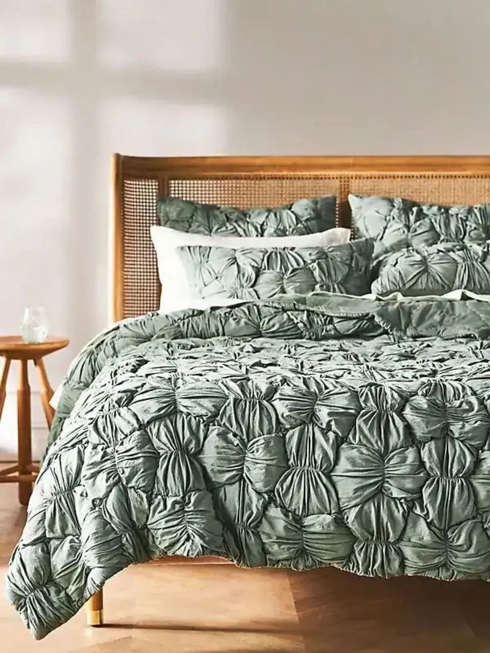 New Anthropologie Constance Cotton Jersey Cloud Quilt Size King!